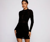 Mini-robe en maille floquée sensuelle et élégante